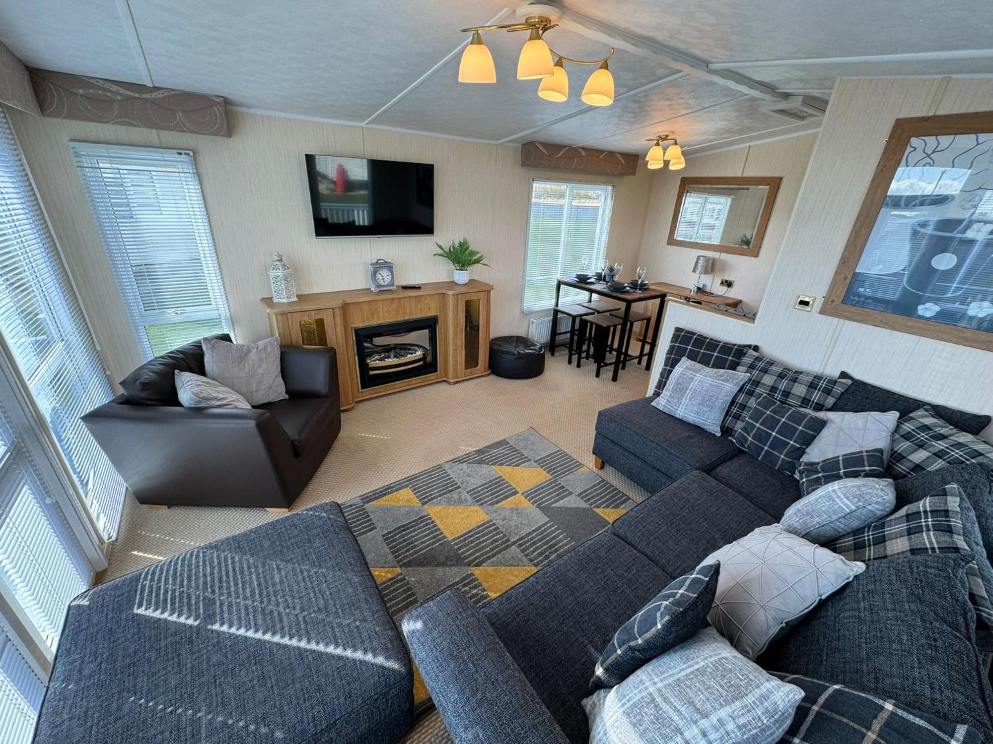 Millfields Holiday Park - The Balmoral - Coastal Caravan Breaks Ingoldmells Exterior foto